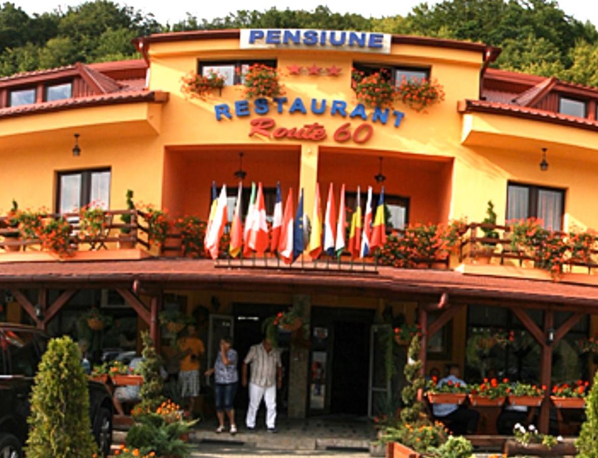Pensiune Restaurant Route60 Ciucea Eksteriør bilde